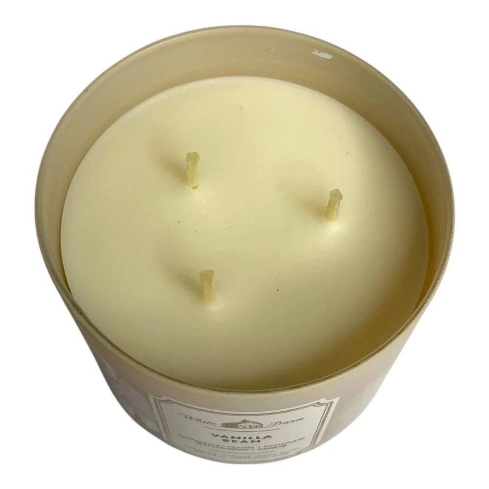 White Barn Bath & Body Works Vanilla Bean 3 Wick Scented Candle  14.5 oz lid